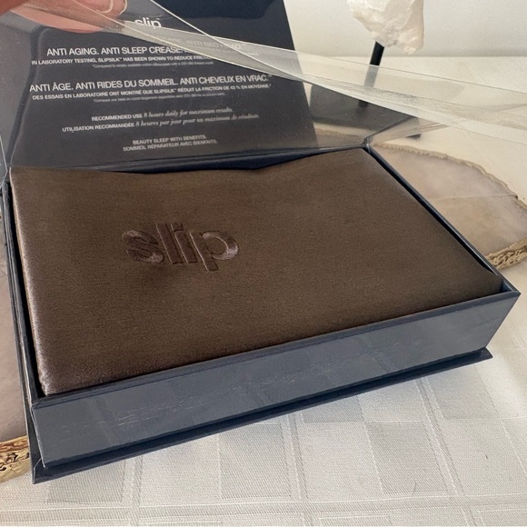 New Slip Queen-sized Silk Pillowcase in Charcoal - Picture 6 of 8